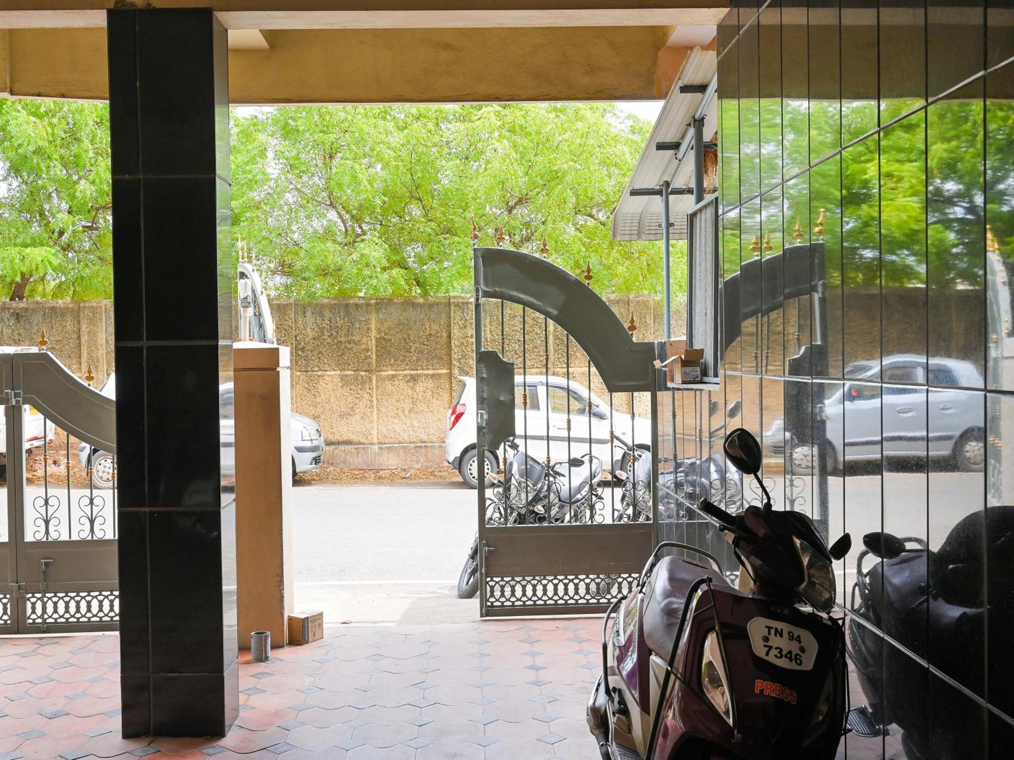 Hotel O Vel Vel Guest House Palni Ngoại thất bức ảnh